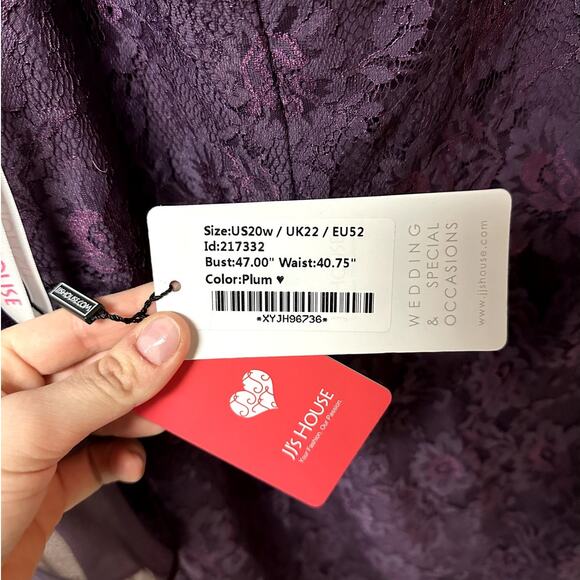 JJ's House Plum Chiffon Lace Cape Mermaid Dress with Sequins Beading Size 20W - Picture 5 of 10